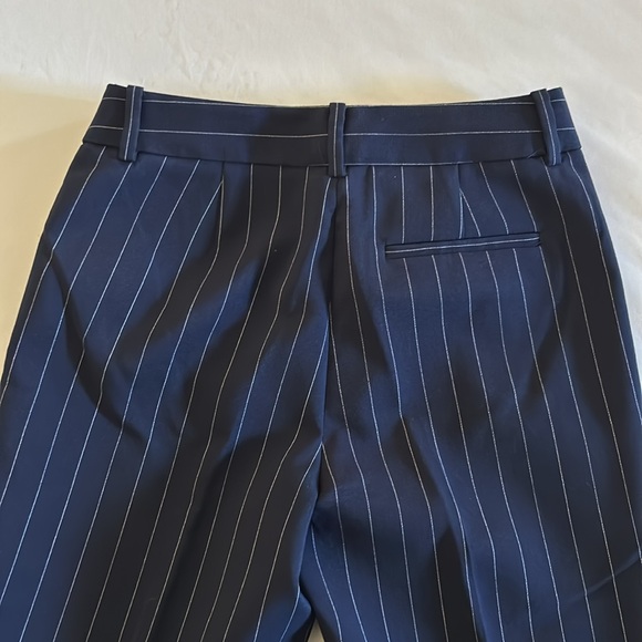 NWOT Women’s Armani Exchange Pinstripe Suit Pants in Navy Blue (Size 2) - Picture 9 of 10